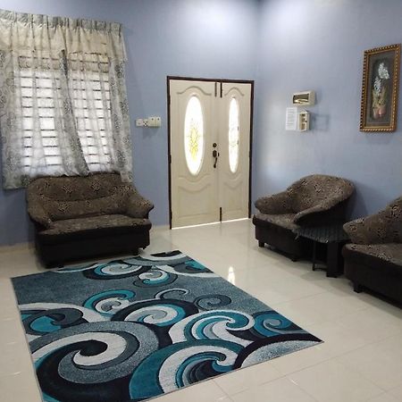 Davallia Homestay Dungun Kültér fotó